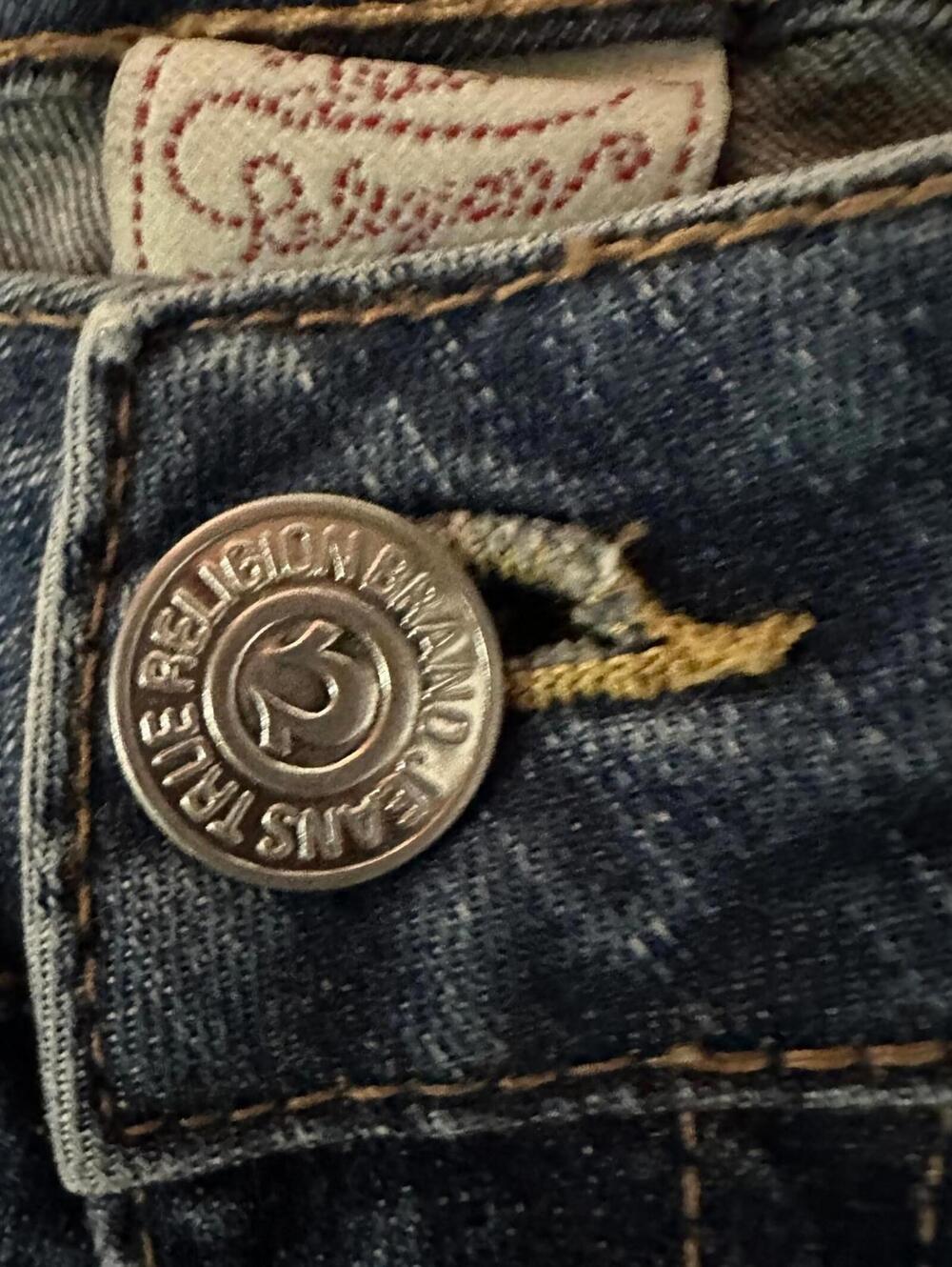 True Religion Women's Lowe Rise Boot Cut Denim  Blue Wash Jeans Size 29 - Picture 5 of 10